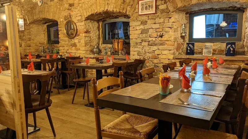 Le Thomasien, Restaurants in Petite France
