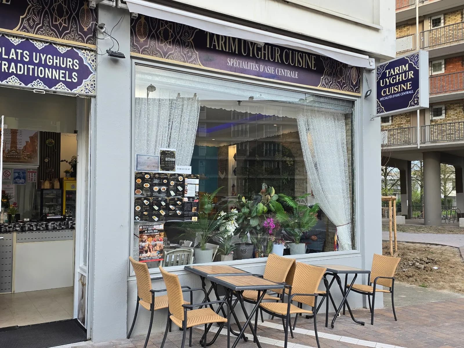 Tarim - Ouïghours Restaurant, Restaurants in Orangerie