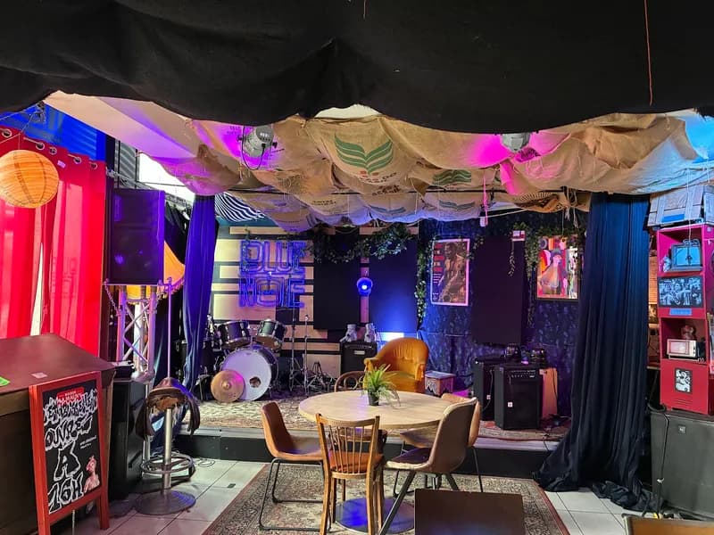 Blue Note Café, Restaurants in Krutenau