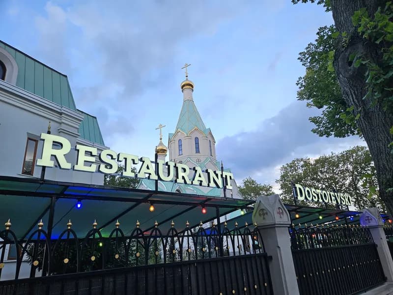 Restaurant "Dostoïevski", Restaurants in Orangerie