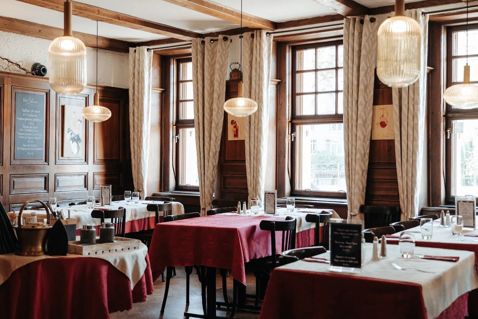 Restaurant de la Victoire, Restaurants in Neustadt
